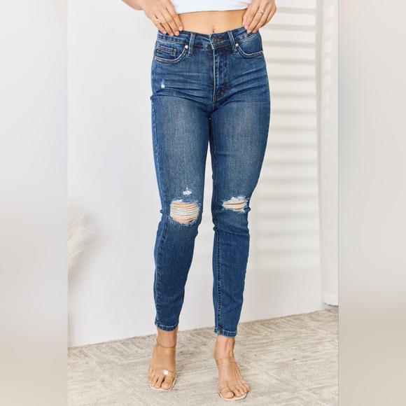 JUDY BLUE Full Size High Waist Distressed Slim Jeans Sale 20% OFF!! - Picture 3 of 5